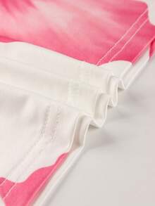 Bộ đồ hai mảnh ôm sát gợi cảm mùa hè, phối màu tương phản, gồm áo crop top không tay hở lưng và chân váy mini xếp ly in họa tiết, thích hợp cho các bữa tiệc. - Hồng - Xem 4