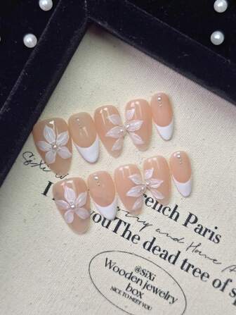 10 件套粉色和白色花卉珍珠装饰短杏仁形全覆盖假指甲，优雅简约设计，易按压指甲装饰套装，适合日常佩戴、约会、节日、送给女孩和女士的礼物美甲用品