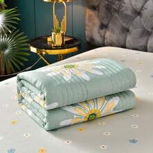 1pc Ultra-Soft Cooling Comforter - Lightweight All-Season Bedding With Contemporary Floral Checkered Pattern, 100% Polyester, Machine Washable For Single/Double Beds, Hotels, Camping & Home Decor, Hotel Luxury Bedding | Modern Quilted Design | Soundwave Technology Embossed,Fall Decor,Autumn Decor,Room Decor - Pastel Green - View 2