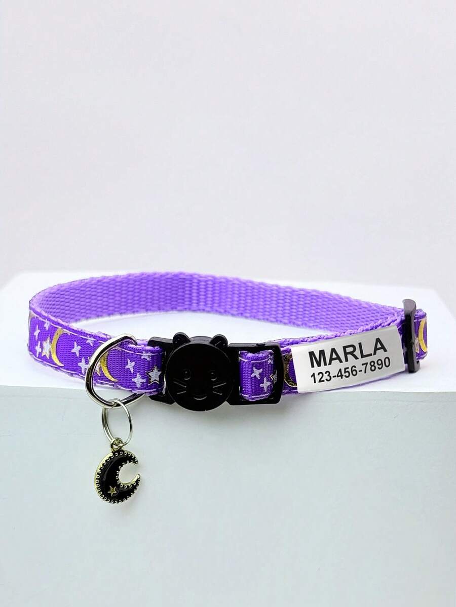 定制宠物项圈，带金色星月图案，卡通防窒息扣，可调节吊坠和铃铛，适用于体重不超过5公斤的中小型犬或猫。装饰性、雕刻性、不锈钢、时尚、流行、多彩、复古、可爱、简约、可爱、定制、独特、个性化宠物，适用于周年纪念、生日 - 紫色 - 查看 1