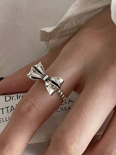 Bague ouverte à la mode et unique en forme de fleur pour femme, style rétro minimaliste