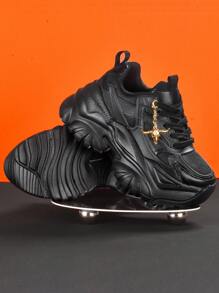 Tênis Esportivos Casuais Femininos, Acessórios para Sapatos com Colar Pingente Decorativo de Cabeça de Boi Metálica Punk, Tênis Esportivos de Estilo Escuro com Parte Superior de Malha Respirável, Sola Amortecedora Leve, Sapatos Casuais de Cadarço com Bico Redondo para Estudantes Universitárias, Adolescentes, Uso Diário, Encontros, Fitness, Escritório. Tênis Casuais de Plataforma Chunky de 7CM de Salto Alto, Salto Alto Preto para Todas as Estações