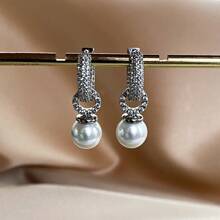 1 par de brincos de pérolas de zircônia microincrustados de cobre de luxo da moda, elegantes e graciosos, adequados para uso diário feminino e encontros