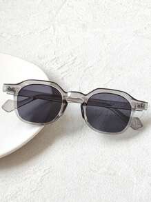 1 pièce Lunettes à motif géométrique élégantes pour hommes, accessoires de soleil pour les sorties, la plage, les vacances, l'extérieur et les voyages. Un look mode preppie idéal pour la rentrée scolaire
