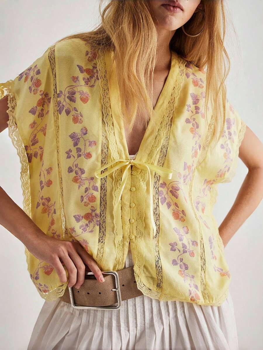 Women Boho Floral Lace Patchwork Tie Front Shirt Top Y2k Short Sleeve V Neck Button Down T Shirts Tops Blouse Loose Fit Boho Flowy Peplum Vests Tank Tops Summer Going Out Tops Aesthetic Clothes Beach Vacation Wear - Màu vàng - Xem 1
