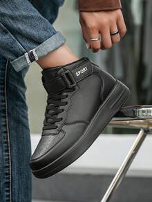 Herrskor med personligt mönster och lapptäcke, höga sneakers för casual bruk, moderiktiga herrskor för gatubruk, vita skor för utomhusbruk, bekväma löparskor för par - Svart - Visa 12