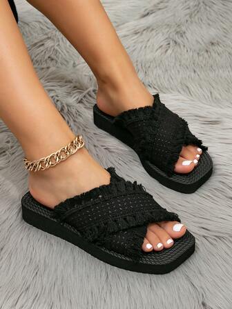 女士2025年新款时尚夏/春/秋户外百搭性感露趾平底交叉凉鞋，优质轻便舒适透气防滑，适合海滩、居家穿着