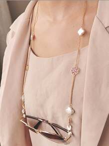 1/3 Peças Corrente de Óculos de Moda de Metal, Vários Estilos Incluindo Camelia, Trevo, Contas Pretas Elegantes, Estrela do Mar e Concha, Correntes de Óculos para Mulheres, Correntes Antiderrapantes e Cordões para Óculos de Leitura, Adequados para Viagens, Férias, Decoração de Óculos de Sol, Acessórios de Óculos, Ideal para Presentes de Aniversário, Festas, Feriados, Presente do Dia dos Namorados, Etc.