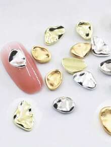 10 piezas Decoraciones de arte de uñas asimétricas de oro y plata metálicos, suministros para uñas, encantos para uñas, gemas para uñas