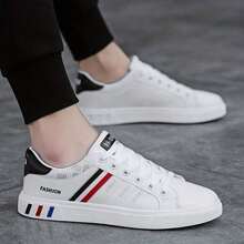 Chaussures de skate pour hommes avec design rayé - Tige en PU, doublure en tissu respirant, semelle intérieure en tissu, semelle extérieure en PVC antidérapant, bout rond, convient pour le port casual en extérieur en automne, printemps, été et hiver