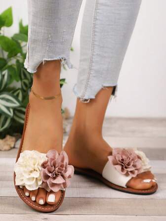 Women's Elegant Floral Pattern Versatile Outdoor Flat Sandals