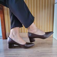 Women's Pumps Block Heel 5cm Comfortable Elegant Work - Coffee Brown - View 3