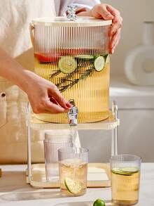 1pc Large Capacity Plastic Beverage Dispenser With Valve - Fruit Strainer Cold Drink Cup For Juice, Tea, Cold Brew Coffee - Easy Pumping System, Home Beverage Basin For Restaurants, Hotels And Homes, Etc.