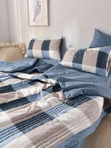 1pc Luxury Blue Plaid Summer Quilt - Soft Polyester Blend, Machine Washable, Contemporary Style, Ideal For Bedroom Decor, Bedroom Essentials | Modern Quilt Design | Polyester Fiber, Summer Comfort,Fall Decor,Autumn Decor,Room Decor - Dusty Blue - View 7