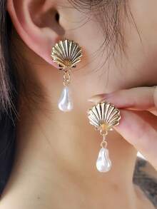 2pcs Marine Style Shell Earrings, Alloy Asymmetric Pearl Stud Earrings, Suitable For Beach, Wedding, Bridesmaid Wearing - Shell Earrings - View 2