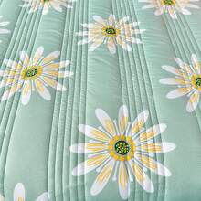 1pc Ultra-Soft Cooling Comforter - Lightweight All-Season Bedding With Contemporary Floral Checkered Pattern, 100% Polyester, Machine Washable For Single/Double Beds, Hotels, Camping & Home Decor, Hotel Luxury Bedding | Modern Quilted Design | Soundwave Technology Embossed,Fall Decor,Autumn Decor,Room Decor - Pastel Green - View 8