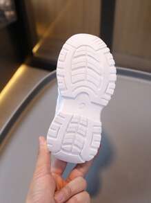 Baskets basses décontractées pour enfants, chaussures de sport à la mode confortables de couleur unie, convenant aux activités extérieures, à l'école, aux fêtes, pour toutes les saisons