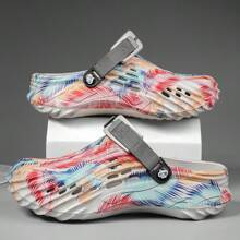 1 Pair Men's Lightweight Comfortable Mesh Clogs With Hollowed Out Design, Anti-Slip Garden Shoes, Casual Summer Sandals For Outdoor, Beach And Home Use, Random Asymmetrical Print On Uppers