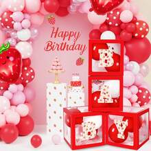 1 pezzo Scatola decorativa con palloncini a forma di fragola rossa da 25cm, con scatola trasparente rossa e 26 lettere a tema fragola disponibili per la selezione, scatola per conservare i palloncini decorata, scatola regalo per decorazione festa di compleanno, doccia per bebè, decorazione per feste, matrimoni, sfondo per foto, decorazione per feste femminili, feste estive, feste a tema frutta, feste hawaiane - Multicolore - Visualizzare 3