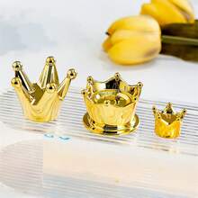 Set de 3 decoraciones de escritorio, coronas de plástico doradas con cuentas al estilo nórdico, para decoración de coche