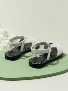 1 双女童户外多功能舒适软底凉鞋，适合春夏季、日常穿着、海滩、度假、学校、派对 - 銀色 - 查看 3