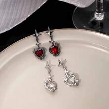 1 Pair Retro Four-Pointed Star Red Heart Rhinestone Stud Earrings, Unique Chic Black Punk Style European And American Fashion Earrings