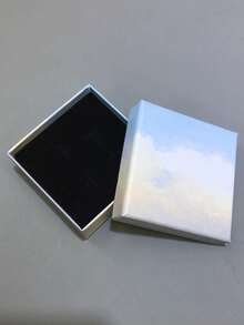 适合日常佩戴的心形时尚项链