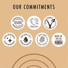 St. Moriz Professional Dark Self-Tanning Mousse - Sunless Instant Self-Tanning Foam For A Deep, Naturally Looking Fake Tan - Moisturizing Tanning Foam - With Aloe Vera & Vitamin E (200ml)