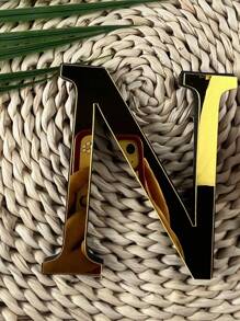 1 Piece 3D Acrylic Mirror Letter Art Wall Sticker - Light And Shadow Intertwined Space Aesthetic Symbol, Gold/Silver/Black/Rose Gold Oversized Letters Self-Adhesive Home Decorative Letter Logo Art Sticker, Artistic 3D Thickened Acrylic Mirror Letters Wall Sticker (3.93/5.9/7.87/11.81 Inches)
