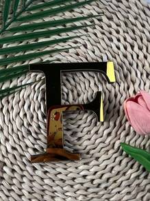 1 Piece 3D Acrylic Mirror Letter Art Wall Sticker - Light And Shadow Intertwined Space Aesthetic Symbol, Gold/Silver/Black/Rose Gold Oversized Letters Self-Adhesive Home Decorative Letter Logo Art Sticker, Artistic 3D Thickened Acrylic Mirror Letters Wall Sticker (3.93/5.9/7.87/11.81 Inches)
