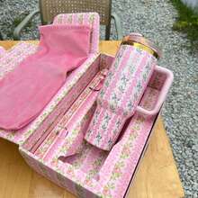 Stanley2025 40 Oz H2.0 Insulated Tumbler,With A Comfortable Handle, Featuring Double-Walled Vacuum Insulated Stainless Steel Construction. This High-Quality Drinkware Keeps Your Beverages At The Perfect Temperature, Whether It's Hot Or Cold, Ensuring The Original Taste Is Preserved For Longer Periods. Designed To Be Lightweight And Portable, It's Perfect For Outdoor Activities Like Camping, Hiking, Driving, And Travel. With A Large Capacity, It Meets Your Hydration Needs Throughout The Day. Stylish And Convenient To Carry, It's An Ideal Choice For Outdoor Enthusiasts And Makes A Thoughtful And Practical Gift, Whether For Friends Or Family. - 粉紅繁花+禮盒 - 查看 2