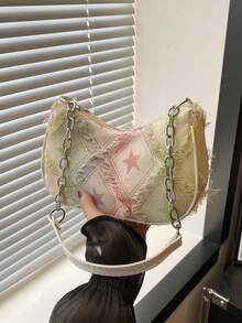 装饰纽扣细节，拼接，链条肩带单肩包，女士装饰纽扣单肩包，街头潮流流浪汉风格包，适合购物、约会、送给女性的礼物，适合青少年、大学生、工作、商务、通勤