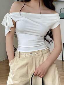 New Design Asymmetrical Neck Twist Tie Back Ruched T-Shirt Tops - White - View 3