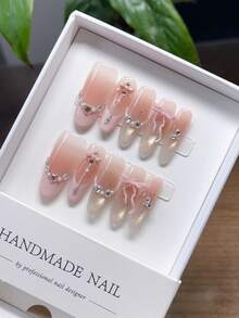 10 片纯手工制作的可穿戴指甲，具有长椭圆形指甲形状，粉色法式猫眼重工镶嵌钻石手绘指甲，指甲按压指甲指甲用品夏季指甲按压指甲片手工按压指甲春季指甲按压 Y2k 指甲短按压指甲假指甲指甲片手工指甲高气质简约设计指甲，