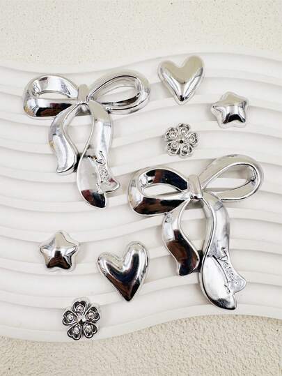 8 件套时尚银色超大蝴蝶结、心形 DIY 配饰，适用于运动鞋和鞋带装饰、个人服饰、节日和生日礼物