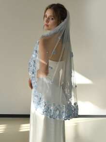 1 Stück kurzer, einlagiger Brautschleier in Farbverlauf-Blau mit besticktem Rand, Perlenverzierung & Haarkamm, Hochzeitskleid Accessoire für Frauen