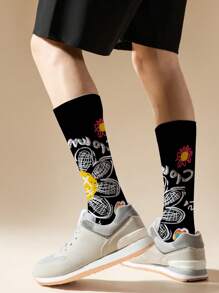 1/2/4/5 pares de calcetines negros tipo tripulación con estampado de flores para hombres, calcetines medianos, calcetines de grafiti callejero, hip hop, rock, calcetines decorativos, unisex, para usar en deportes al aire libre