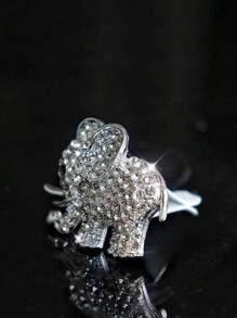 1-2pcs Car Air Vent Clip Bling Decoration With Artificial Diamond, Includes Free Fragrance Pad (Random)