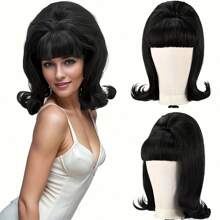 Peluca negra sintética resistente al calor de 14" para mujeres con flequillo plano y ondas rizadas, con gorro de red de rosa y accesorio de disfraz elegante para cosplay, vacaciones, festivales de música, estilo de peinado de 1940, cómodo ajuste del gorro, accesorios para pelucas