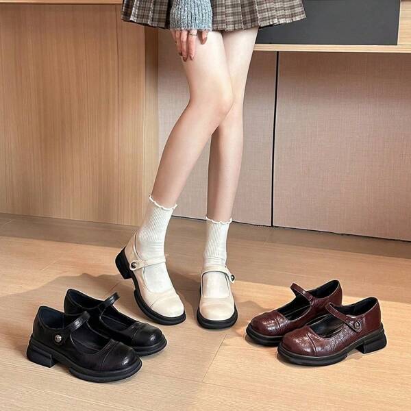 Französische Retro-Loafer mit dicker Sohle von Marie Jeanne, einzelne Schuhe, Herbst und Winter sind Nischen- und High-End-Schuhe, kleine Schuhe, Damenschuhe, schwarz. Einfach, aber hochwertig. Der Sommer ist neu und undefiniert, aber dank der Freiheit, wie können Sie ein Valentinstagsgeschenk, ein Geburtstagsgeschenk, ein wasserdichtes Familiengeschenk, ein Geschenk für die Frau, die Geliebte, die Mutter oder die beste Freundin schicken?