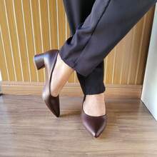 Women's Pumps Block Heel 5cm Comfortable Elegant Work - Coffee Brown - View 2