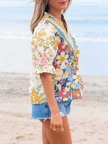 Acelitt Women's Crochet V-Neck Sleeveless Bohemian Floral Casual Vacation Shirt, Summer - Multicolor - View 4