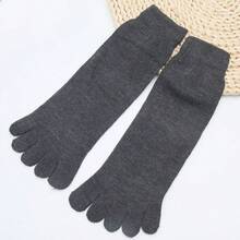 1 Par/3 Pares/5 Pares, Calcetines de cinco dedos para hombres de unicolor, calcetines de tubo medio con cinco dedos, calcetines de cinco dedos gruesos de unicolor para hombres en primavera y otoño, calcetines de negocios de cinco dedos con división de dedos, calcetines casuales al por mayor de cinco dedos, calcetines de cinco dedos transpirables - Multicolor - Ver 5