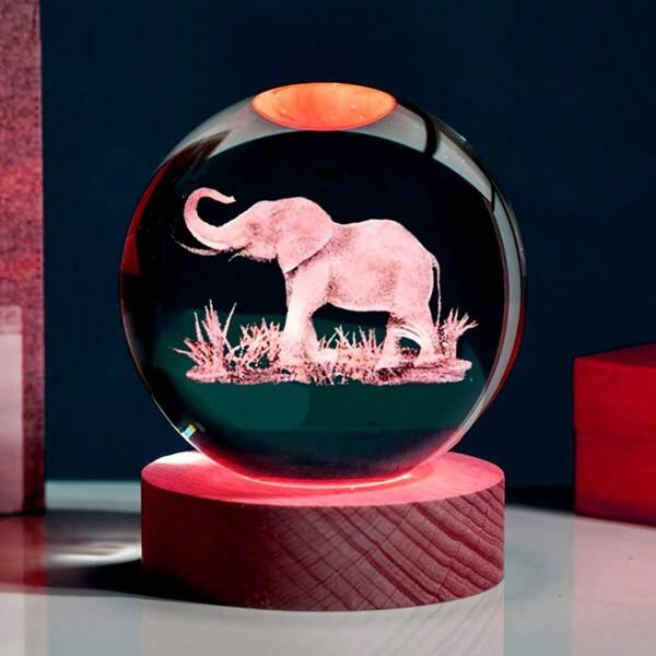 [2,36" 3D Olifant Lamp] 2,36" Kleurveranderende 3D Olifant Kristallen Bol Lamp Handgemaakte Art Deco Tafellamp met Houten LED-voet, Blauwe verlichting, Unieke verlichting, Glazen Kristallen Bol, Olifant Decor, Perfect Cadeau voor Vrouwen, Vrouw, Moeder, Vriendin, of Olifant- en Natuurliefhebbers
