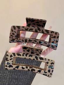 2 eleganckie, minimalistyczne spinki do włosów z nadrukiem w panterkę, spinka do włosów do codziennej fryzury, modne, stylowe i urocze akcesoria do włosów, prezent na Dzień Matki, modna kopertówka do włosów na święta, spinki do włosów dla kobiet, jesienno-zimowe, wakacyjne stylizacje dla kobiet
