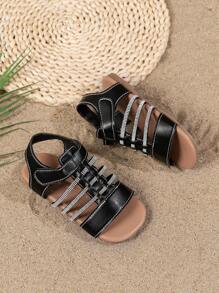 Un par de sandalias planas de moda para niños, nuevas sandalias de playa para niños 2025, sandalias de estilo bohemio, sandalias brillantes con diamantes y coloridas, adecuadas para vacaciones al aire libre, piscina, fiestas y uso escolar