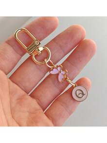 1 件金色蝴蝶字母钥匙扣、合金首字母情侣钥匙扣、背包配件 - 粉色 - 查看 20
