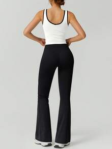 NcmRyu 一套女士高弹力撞色瑜伽健身无袖上衣和裤子套装（夏季） - 黑與白 - 查看 2