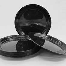 Juego de 12 platos de plástico tipo peltre, 26 cm, irrompibles, BPA free, aptos microondas; ideales para niños, bodas, fiestas, hogar y exterior. - Negro - Ver 1