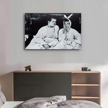 Impresión artística enmarcada en lienzo de Joey y Chandler de Friends, Laurel y Hardy, foto vintage del apartamento de Chandler, póster de Friends, decoración de Friends para cocina, baño, sala de estar - perfecto para Día de la Madre, Pascua, Día del Padre, Navidad, Halloween, decoraciones de fiesta de cumpleaños - Enmarcado - Ver 3